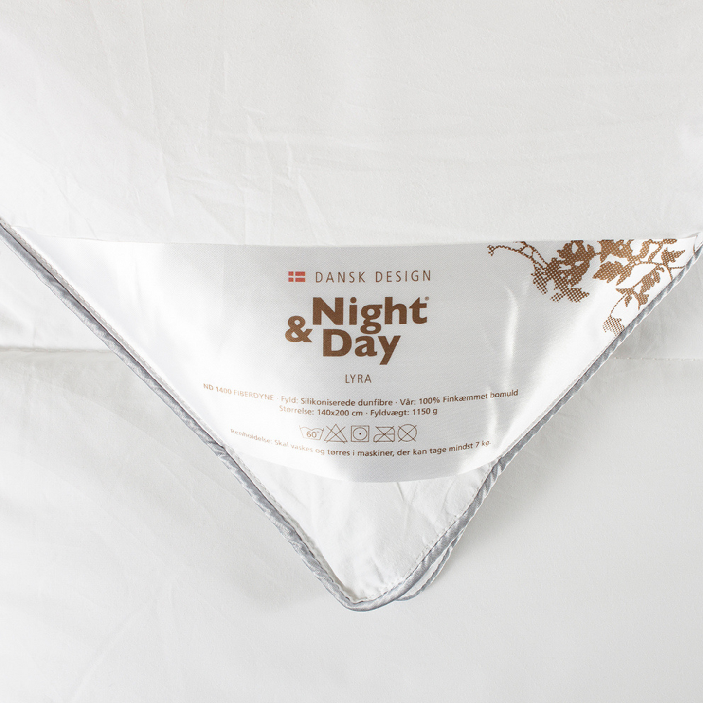 Lyra - Fiberdyne helårs med dunfibre hvid