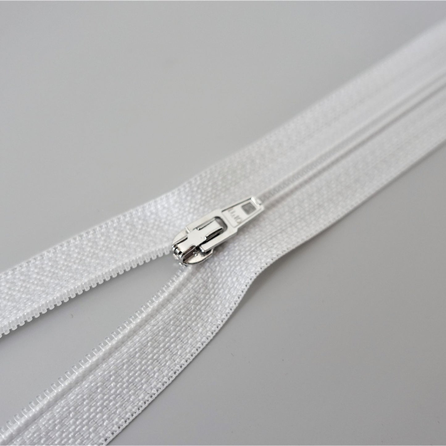 Lynlås spiral 4 mm, metermål, flere farver