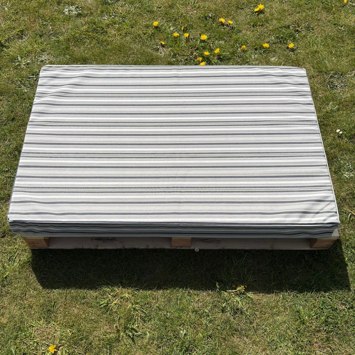 Pallemadras med vandtæt stof 120x80 cm - Flere farver